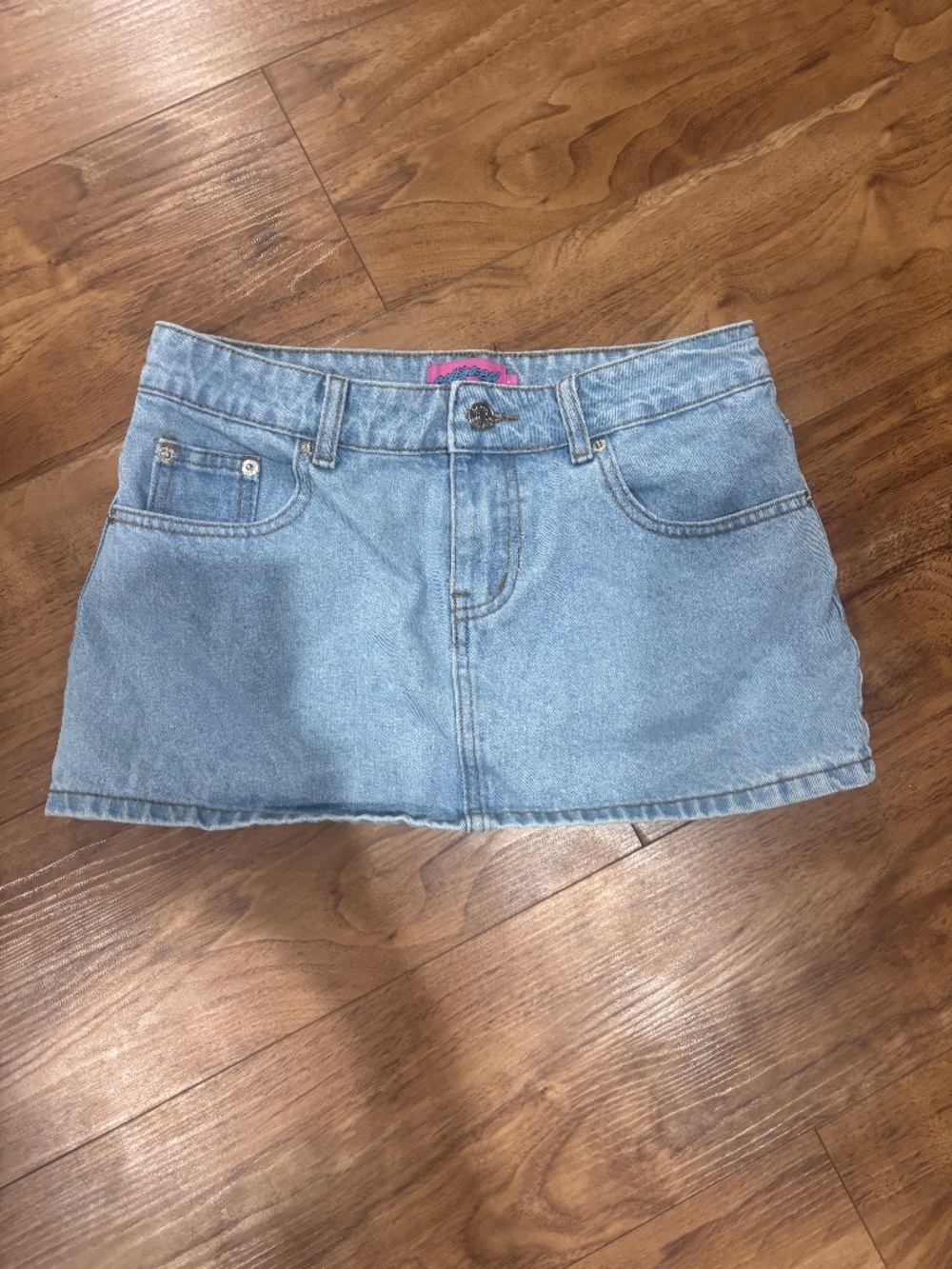 Edikted Light Wash Denim Micro Mini Skirt Low Rise Y2K Women’s Small